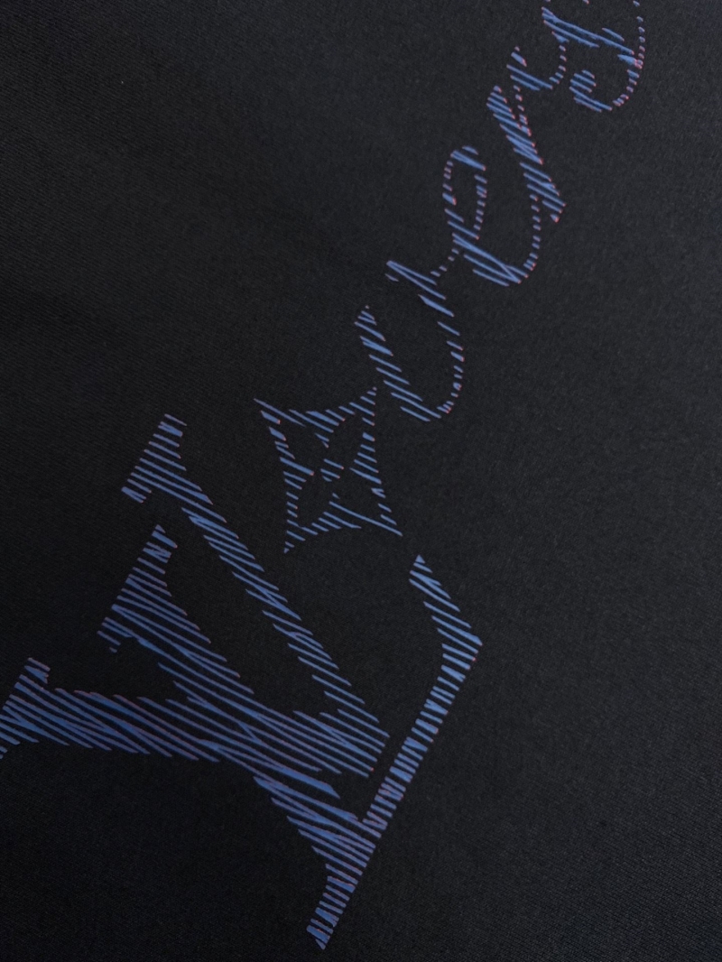 l0vis Vvtt0n shirt